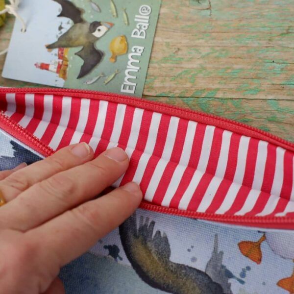 Emma Ball Zipped Pouch Diving Puffins interior
