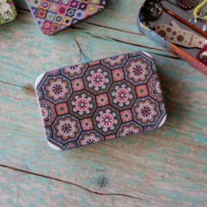 Emma Ball Caja metálica rectangular Persian Tiles(1)