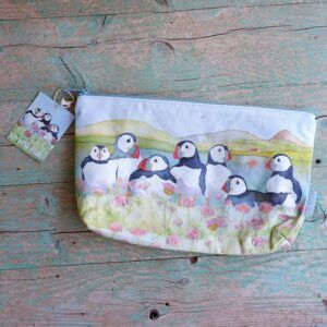 EMMA BALL BOLSA DE PROYECTO CON CREMALLERA SEA THRIFT PUFFINS
