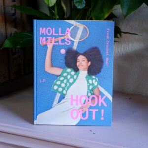 Laine Hook out Molla Mills portada(1)