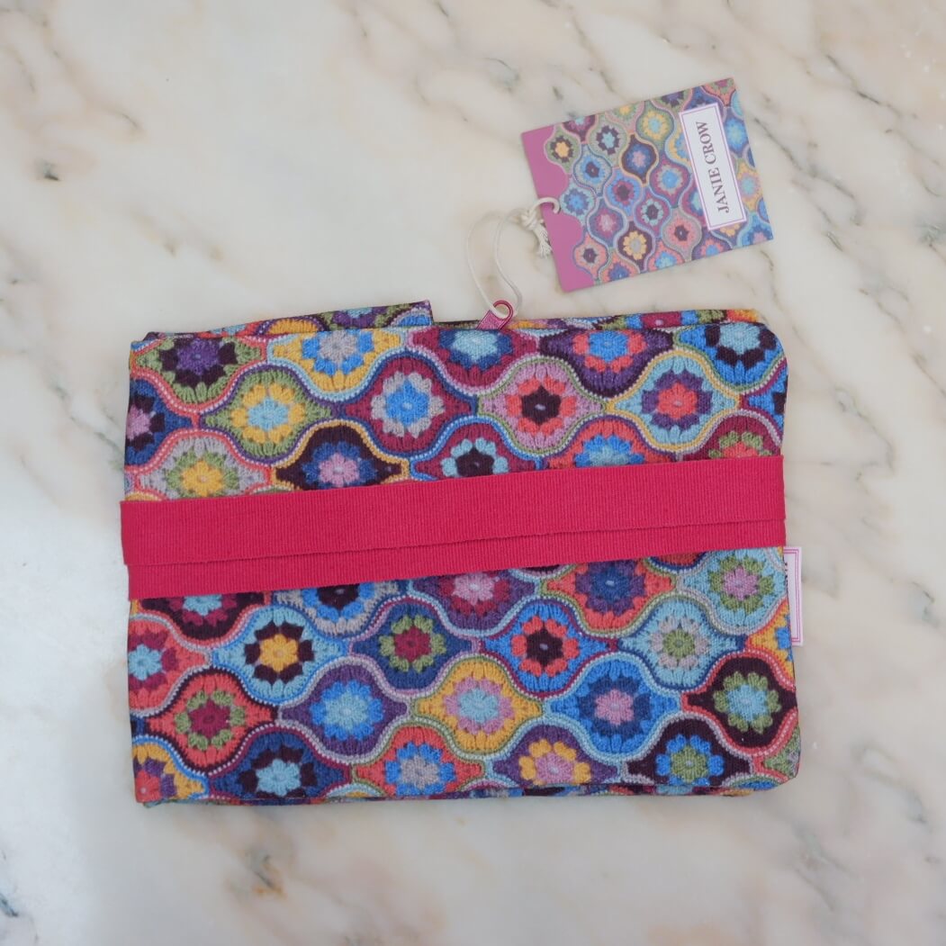 Emma Ball Estuche para agujas “Mystical Lanterns” Janie Crow KN37 galería 1