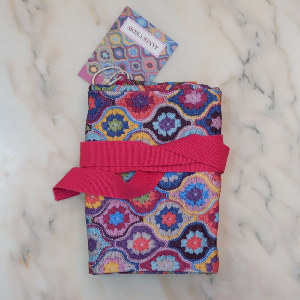 Emma Ball Estuche para agujas “Mystical Lanterns” Janie Crow KN37